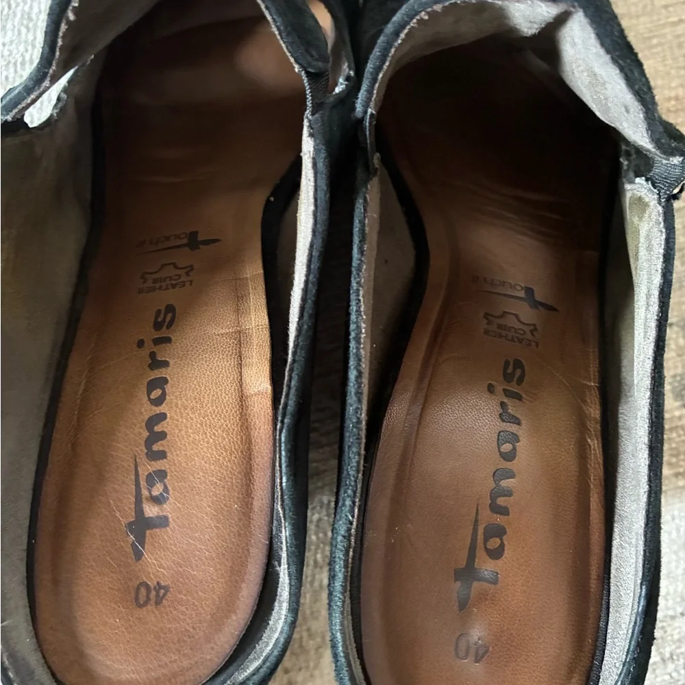 Tamaris Black Leather Wedges Women's Euro size 40 (9.5)